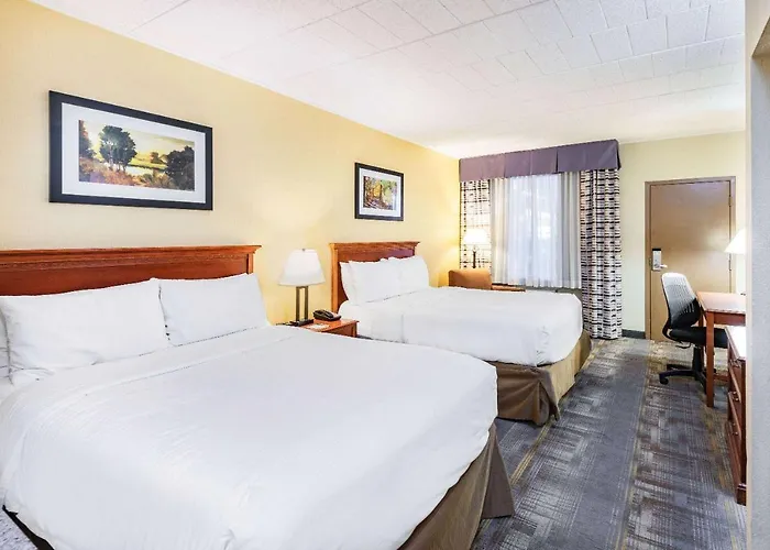 Top Hotels Near Hollywood Casino York PA