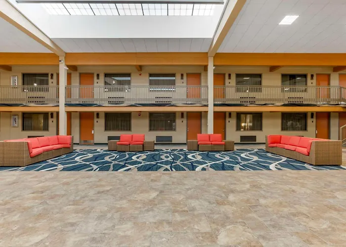 Premier Hotels in Raton for Memorable Stays