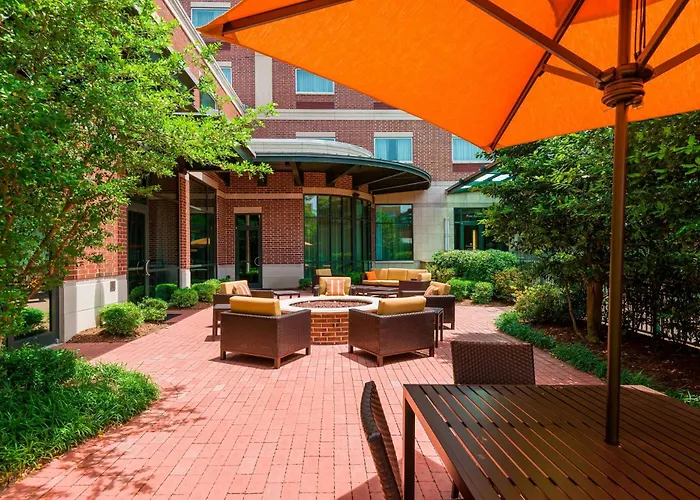 Top Courtyard Hotels in Little Rock
